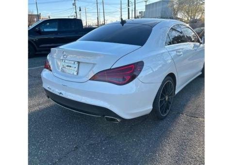 A 2014 Mercedes-Benz cla-class - 2/4